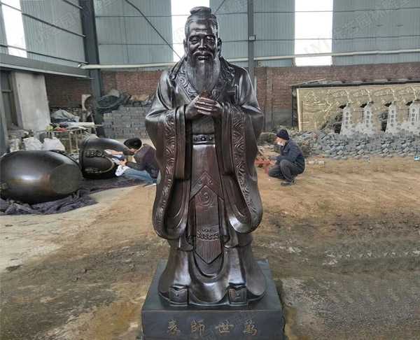 玻璃鋼雕塑制作出仿銅雕塑效果的步驟是什么呢？